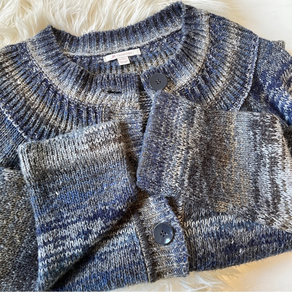 Cozy long sleeve button Sweater size medium